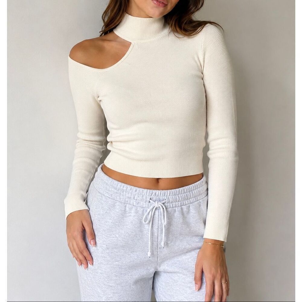 Abercrombie & Fitch Soft A&F Collection Cutout Sweater Medium